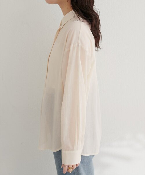 natural couture(ナチュラルクチュール)の「【WEB限定】綿シアー長袖シャツ(シャツ/ブラウス・レディース・イエロー/ピンク/ブラウン/アイボリー/チャコールグレー・FREE)」の19枚目の写真