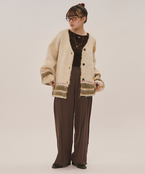 loin nuit(ロワンニュイ)の「nuance design knit cardigan / ニュアンスデザインニットカーディガン(カーディガン/ボレロ・レディース・アイボリー/グリーン/グレー/ブラック/オフホワイト・FREE)」の14枚目の写真