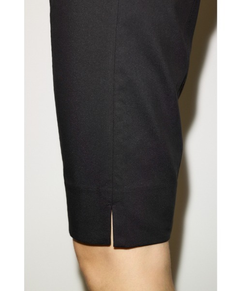 THROW by SLY（スローバイスライ）の「THROW STRETCH CAPRI PT ストレッチ カプリ パンツ（スラックス・レディース・ベージュ/ブラック・1/2）」の8枚目の写真