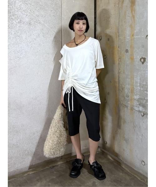 THROW by SLY（スローバイスライ）の「THROW STRETCH CAPRI PT ストレッチ カプリ パンツ（スラックス・レディース・ベージュ/ブラック・1/2）」の17枚目の写真