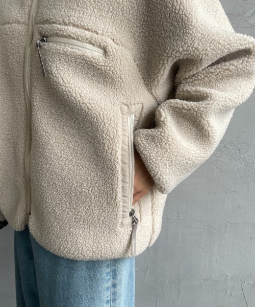 GYMPHLEX（ジムフレックス）の「[GYMPHLEX/ジムフレックス] COZY LIGHT ボアフリースブルゾン（ブルゾン・レディース・オフホワイト/チャコールグレー/ベージュ・14）」の17枚目の写真