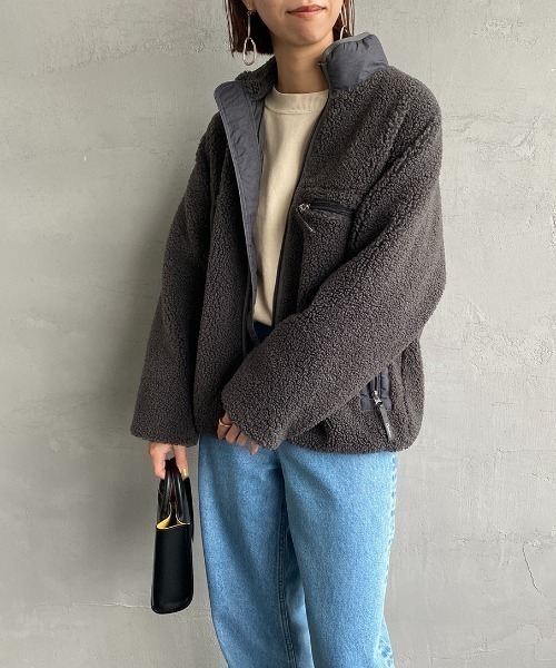 GYMPHLEX（ジムフレックス）の「[GYMPHLEX/ジムフレックス] COZY LIGHT ボアフリースブルゾン（ブルゾン・レディース・オフホワイト/チャコールグレー/ベージュ・14）」の19枚目の写真