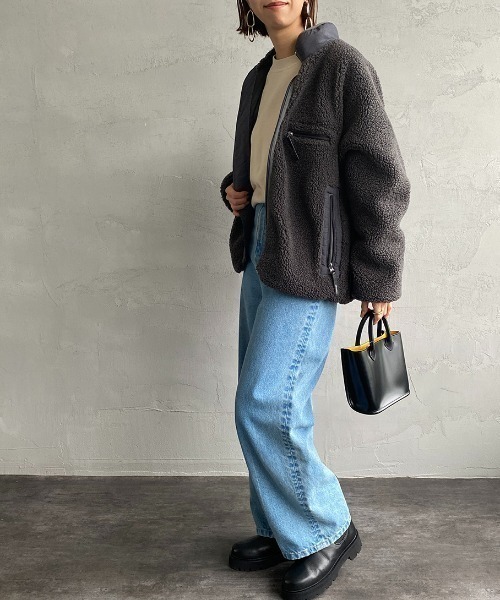 GYMPHLEX（ジムフレックス）の「[GYMPHLEX/ジムフレックス] COZY LIGHT ボアフリースブルゾン（ブルゾン・レディース・オフホワイト/チャコールグレー/ベージュ・14）」の22枚目の写真