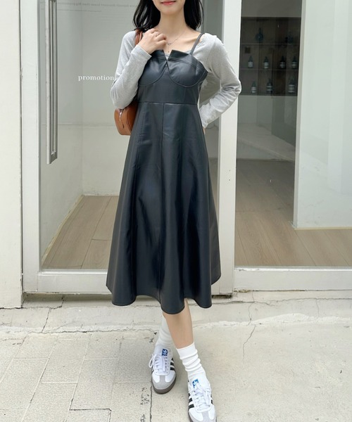 FETICO フェイクレザーキャミワンピース MERCURYDUO ワンピース フェイクレザービスチェドッキングキャミ