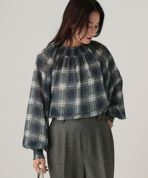 Elura（エルーラ）の「ハイネック柄ブラウス/605968（シャツ/ブラウス・レディース・ブラック/ブラック系その他/ベージュ/ネイビー・FREE）」の10枚目の写真