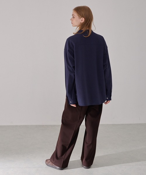 EMMA CLOTHES(エマクローズ)の「〈撥水 / UVカット〉スラブ天竺 ストレッチバンドカラー長袖シャツ(シャツ/ブラウス・メンズ・チャコール/ネイビー/グレイッシュベージュ/ブラック/ライトグレー・S/L/M)」の19枚目の写真