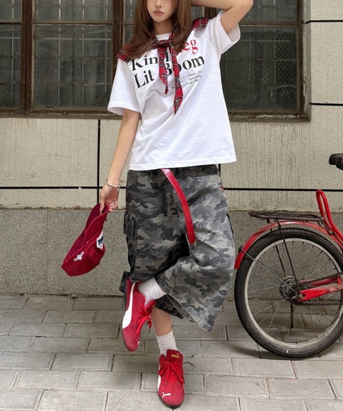 NANEA(ナネア)の「七分丈 迷彩柄ワイドカーゴパンツ(カーゴパンツ・レディース・カモフラージュ・SMALL/LARGE/X-LARGE/MEDIUM)」の15枚目の写真