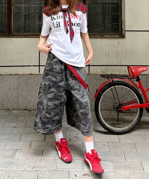 NANEA(ナネア)の「七分丈 迷彩柄ワイドカーゴパンツ(カーゴパンツ・レディース・カモフラージュ・SMALL/LARGE/X-LARGE/MEDIUM)」の17枚目の写真
