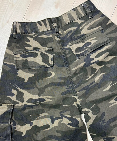 NANEA(ナネア)の「七分丈 迷彩柄ワイドカーゴパンツ(カーゴパンツ・レディース・カモフラージュ・SMALL/LARGE/X-LARGE/MEDIUM)」の21枚目の写真