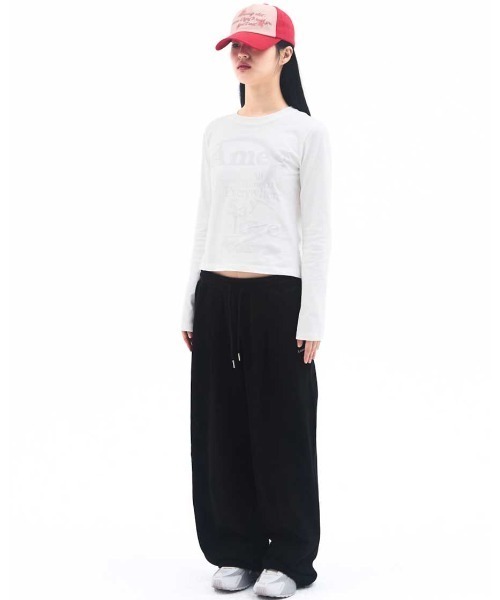 AMESWORLDWIDE(アメスワールドワイド)の「A'GEM/9 × .kom 『AMESWORLDWIDE/アメスワールドワイド』 BIG TYPO LONGSLEEVE TEE/ビッグタイポ長袖Tシャツ(Tシャツ/カットソー・レディース・ホワイト/ブラック/ライトブルー/グレー・S)」の8枚目の写真