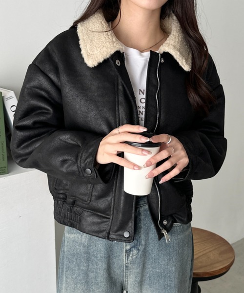 CLEA（クレア）の「ヴィンテージライクオーバーサイズPUブルゾン（ブルゾン・レディース・ブラウン/キャメル/ブラック・FREE）」の5枚目の写真