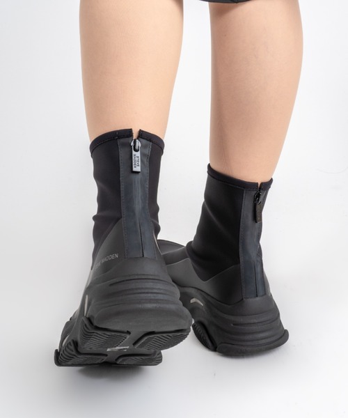 STEVE MADDEN（スティーブマデン）の「【STEVE MADDEN/スティーブマデン】バックジップスニーカーブーツ VROOMS-UA（スニーカー・レディース・ブラック/グレー・7/7.5/8/8.5/6.5）」の20枚目の写真