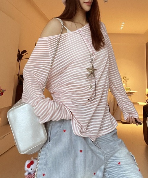 VIBGYOR（ヴィブジョー）の「【EIZZ/アイズ】ゆったりシルエット ボーダー柄 オフショルダー カットソー（Tシャツ/カットソー・レディース・ブラック/ピンク・FREE）」の7枚目の写真