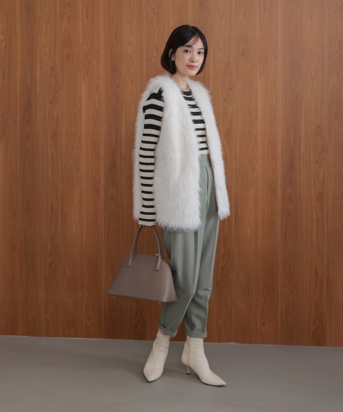 Bou Jeloud(ブージュルード)の「フェイクロングフォックスファーベスト(ベスト・レディース・ブラウン/グレイッシュベージュ/アイボリー/チャコールグレー・FREE)」の6枚目の写真