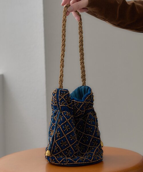 CIAOPANIC TYPY(チャオパニックティピー)の「【aguni】ベロアビーズ刺繍バッグ(ショルダーバッグ・レディース・オレンジ/ブルー・ONE SIZE)」の2枚目の写真