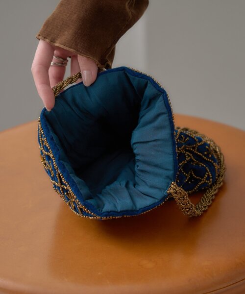 CIAOPANIC TYPY(チャオパニックティピー)の「【aguni】ベロアビーズ刺繍バッグ(ショルダーバッグ・レディース・オレンジ/ブルー・ONE SIZE)」の5枚目の写真