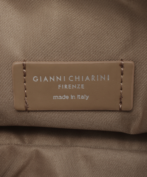 Spick & Span（スピックアンドスパン）の「GIANNI CHIARINI / ジャンニ キアリーニ ALIFA（ショルダーバッグ・レディース・ゴールド・FREE）」の2枚目の写真