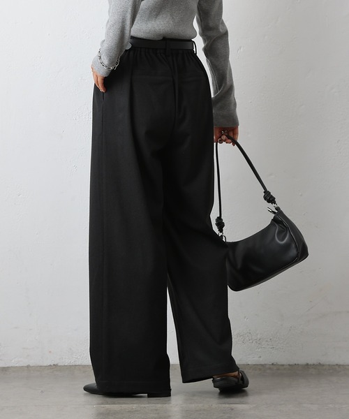 COLONY 2139（コロニートゥーワンスリーナイン）の「ワンタックワイドパンツ（その他パンツ・レディース・チャコールグレー/ブラック/カーキ・SMALL/MEDIUM）」の6枚目の写真