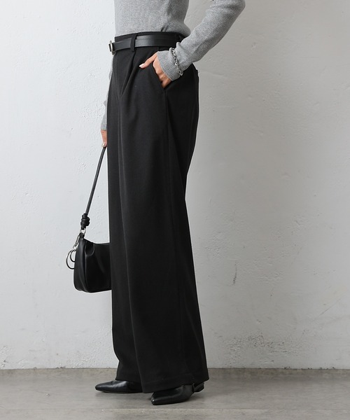 COLONY 2139（コロニートゥーワンスリーナイン）の「ワンタックワイドパンツ（その他パンツ・レディース・チャコールグレー/ブラック/カーキ・SMALL/MEDIUM）」の5枚目の写真