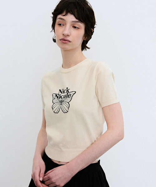 NICK&NICOLE(ニックアンドニコール)の「MINI BUTTERFLY SIGNATURE HALF KNIT_CREAM(ニット/セーター・レディース・その他・FREE)」の3枚目の写真