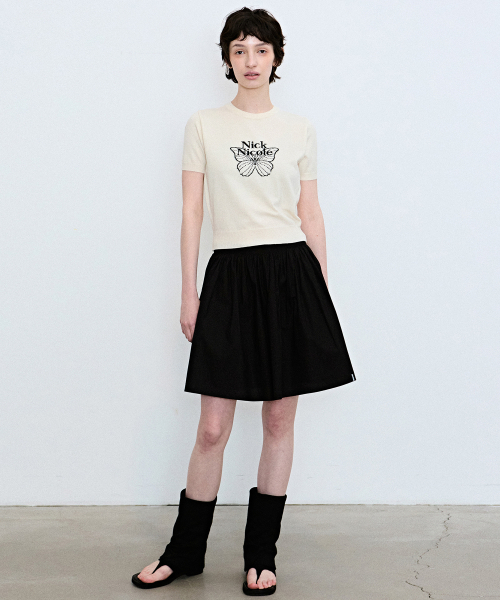 NICK&NICOLE(ニックアンドニコール)の「MINI BUTTERFLY SIGNATURE HALF KNIT_CREAM(ニット/セーター・レディース・その他・FREE)」の4枚目の写真