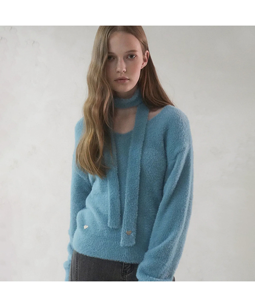 AVANDRESS(アバンドレス )の「Lily Muffler Set Knit - 5COL(ニット/セーター・レディース・ピンク/ブルー/ブラック/カーキ/アイボリー・FREE)」の4枚目の写真