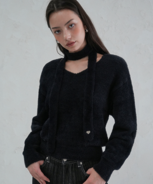 AVANDRESS(アバンドレス )の「Lily Muffler Set Knit - 5COL(ニット/セーター・レディース・ピンク/ブルー/ブラック/カーキ/アイボリー・FREE)」の7枚目の写真