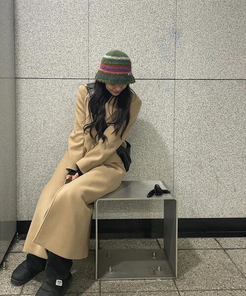 AVANDRESS(アバンドレス )の「Anna Double Long Coat LIGHT BEIGE(チェスターコート・レディース・ライトベージュ・SMALL/MEDIUM)」の4枚目の写真