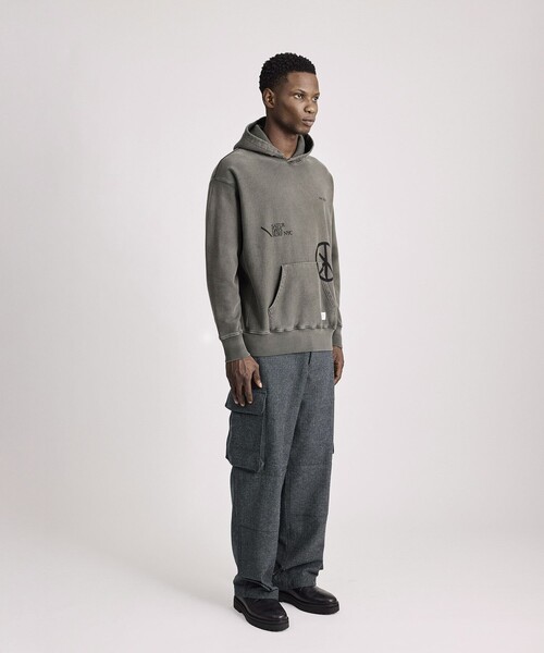 Saturdays NYC（サタデーズ ニューヨークシティ ）の「Warren Sunburned Peace Hoodie（パーカー・メンズ・チャコールグレー/オリーブ・S/XL/M/L）」の11枚目の写真