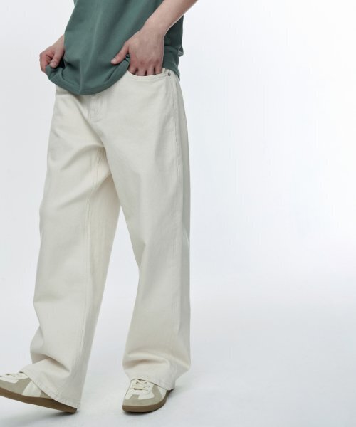 MUSINSA STANDARD（ムシンサスタンダード）の「CALIK ワイドデニムパンツ [クリーム]（デニムパンツ・メンズ・その他・40/27/28/29/38/36/34/32/30/26/31/33）」の4枚目の写真