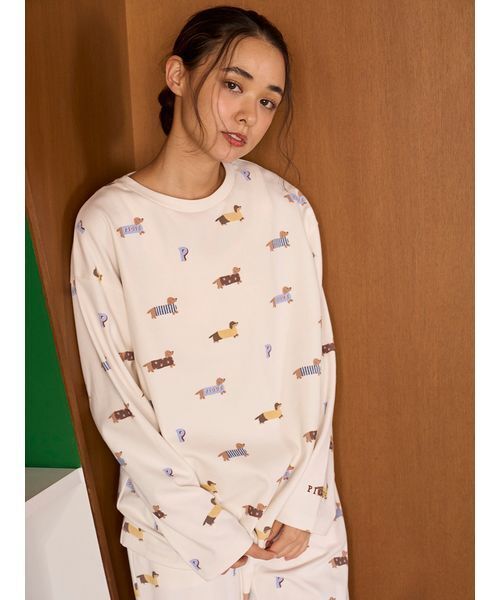 gelato pique（ジェラートピケ）の「ダックスフンド柄ロンT（ルーム