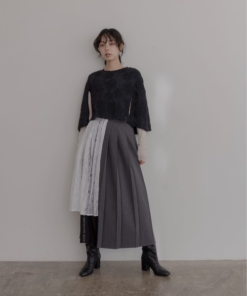 Eimee Law(エイミーロウ)の「フラワー刺繍ポンチョトップス(その他トップス・レディース・ベージュ/ブラック・FREE)」の9枚目の写真