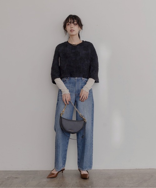 Eimee Law(エイミーロウ)の「フラワー刺繍ポンチョトップス(その他トップス・レディース・ベージュ/ブラック・FREE)」の4枚目の写真