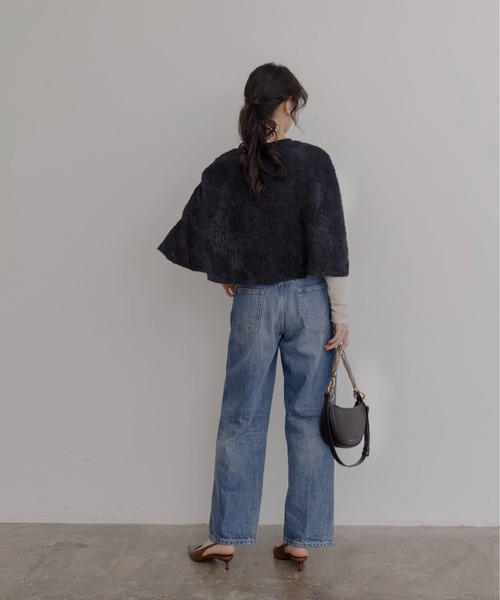 Eimee Law(エイミーロウ)の「フラワー刺繍ポンチョトップス(その他トップス・レディース・ベージュ/ブラック・FREE)」の7枚目の写真