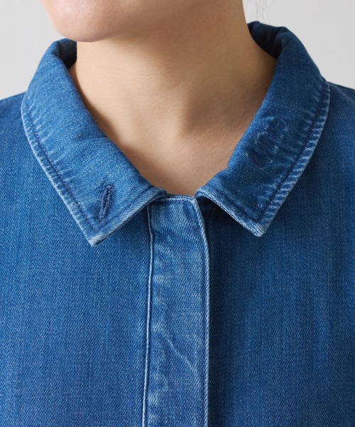 COLLAGE GALLARDAGALANTE（コラージュガリャルダガランテ）の「Q.anos/スタンドネック袖リブデニムシャツ/WEB限定カラー展開（シャツ/ブラウス・レディース・インディゴブルー/ブルー/ベージュ系その他/ベージュ・FREE）」の14枚目の写真