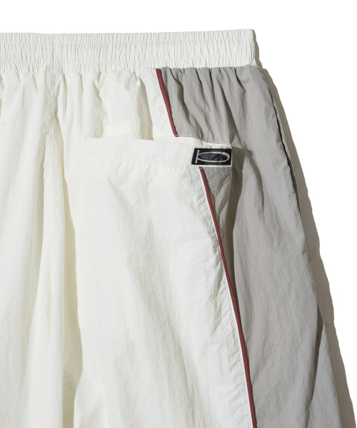 PHYPS MOTORCYCLE(フィップスモーターサイクル)の「Speed Track Pants Ivory(スウェットパンツ・レディース・その他・LARGE/X-LARGE/SMALL/MEDIUM)」の9枚目の写真