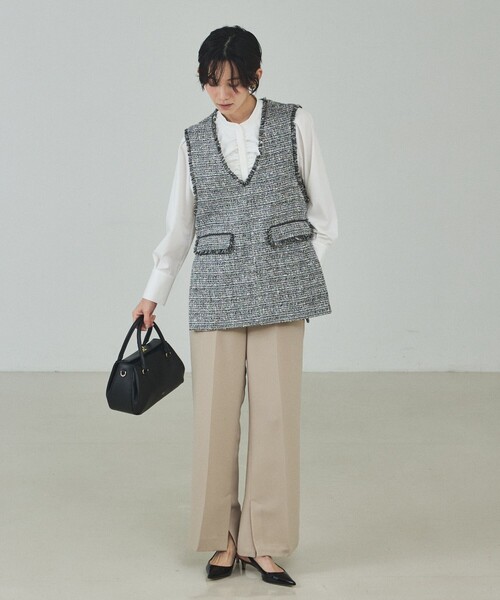 qualite（カリテ）の「【シワになりにくい！素材にこだわった一着】フロントラッフルブラウス/オケージョン/セレモニー/フォーマル/オフィスカジュアル/フリルブラウス/入卒/カセット服（シャツ/ブラウス・レディース・オフホワイト・フリー）」の11枚目の写真