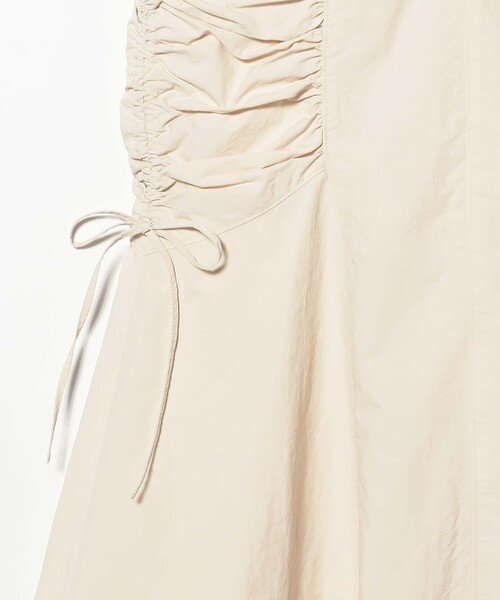 Ray BEAMS（レイビームス）の「サイド ギャザー マーメイド スカート（スカート・レディース・ブラック/オフホワイト・1/0）」の14枚目の写真