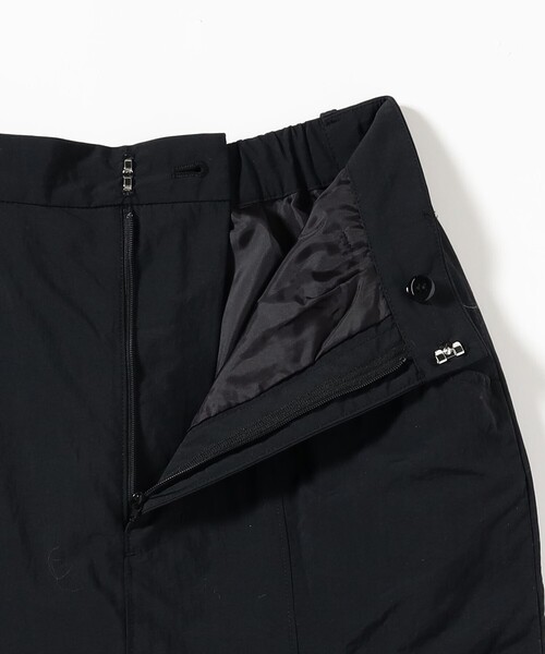 Ray BEAMS（レイビームス）の「サイド ギャザー マーメイド スカート（スカート・レディース・ブラック/オフホワイト・1/0）」の19枚目の写真