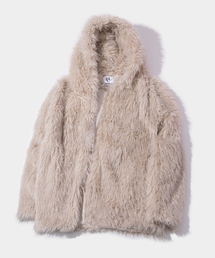 PLACE STUDIO（プレイススタジオ）の「Curly Buckle Heavy Soft Fur Half Hood Coat [Beige]（ムートンコート・レディース）」