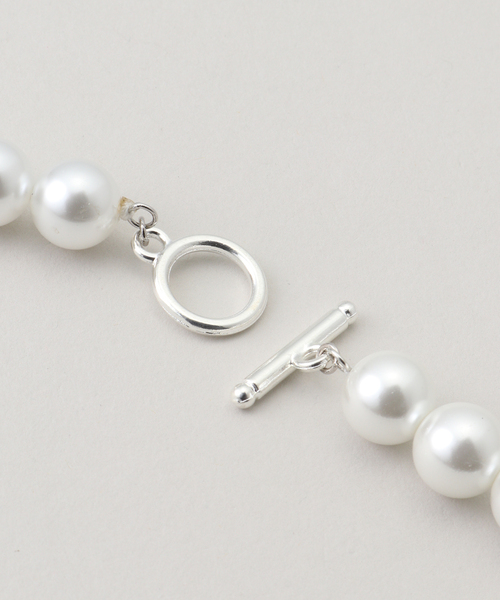 La TOTALITE（ラトータリテ）の「La Totalite ショートパールネックレス（ネックレス・レディース・ホワイト・FREE）」の4枚目の写真