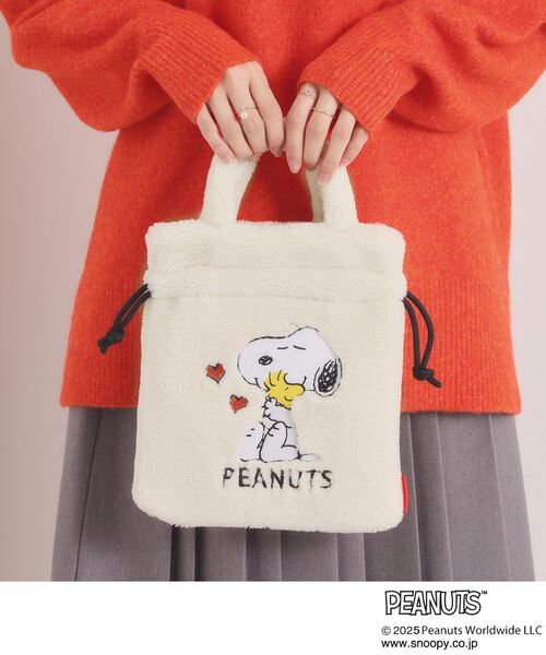 ITS'DEMO(イッツデモ)の「<PEANUTS>ボア刺繍ショルダー(ショルダーバッグ・レディース・ブラック/アイボリー/グレー・00)」の2枚目の写真