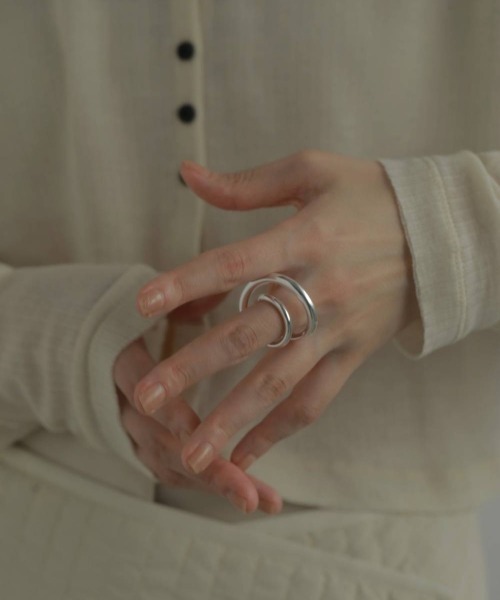 anuke（アンヌーク）の「Nuance Cross Ring（リング・レディース・シルバー/ゴールド・#11/#13）」の3枚目の写真