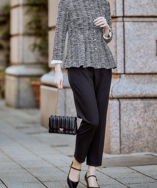 nissen（ニッセン）の「【入学式・卒業式】取り外せるフリル襟付カットツイードペプラムブラウス＋ジャージーテーパードパンツセット＜大きいサイズ有＞（スーツセット・レディース・ホワイト系その他/ブラック系・3L/LL/L/M）」の10枚目の写真