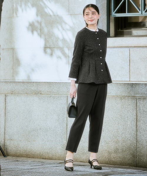 nissen（ニッセン）の「【入学式・卒業式】取り外せるフリル襟付カットツイードペプラムブラウス＋ジャージーテーパードパンツセット＜大きいサイズ有＞（スーツセット・レディース・ホワイト系その他/ブラック系・3L/LL/L/M）」の21枚目の写真