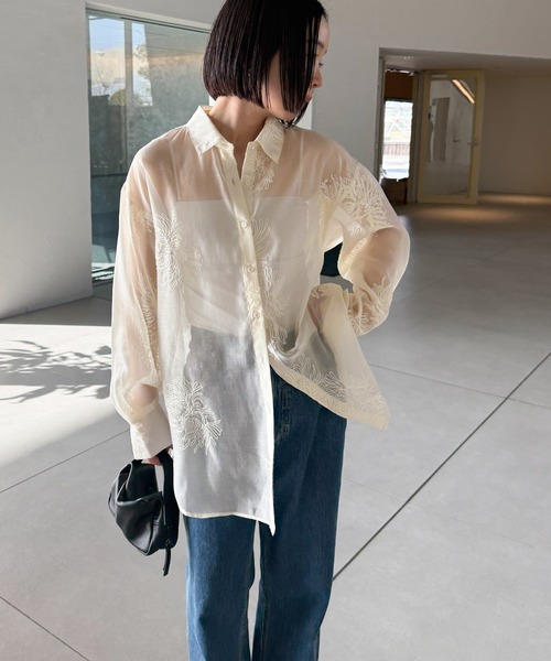 select MOCA by son（セレクトモカバイソン）の「フラワーエンブロイダリーシアーオーバーサイズシャツ【セットアップ対応】【by SON】（シャツ/ブラウス・レディース・アイボリー/ブラック・FREE）」の19枚目の写真