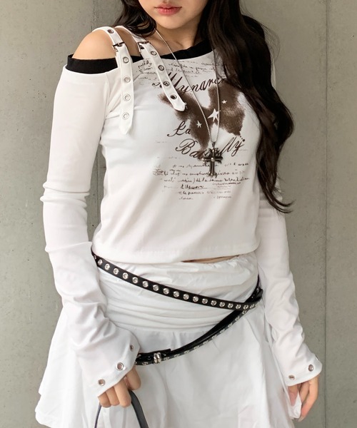 lilful（リルフル）の「【26年春夏新作】ダブルベルトワンショルデザイン バタフライモチーフ フェイクレイヤードクロップドロンT 袖アイレット（Tシャツ/カットソー・レディース・ホワイト/ブラック・S/M）」の22枚目の写真
