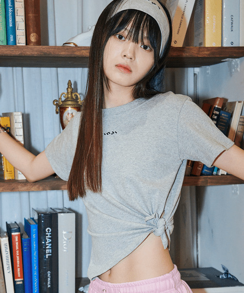 INJIACTIVE(インジアクティブ)の「タイサイドTグレー(Tシャツ/カットソー・レディース・その他・ONE SIZE)」の2枚目の写真