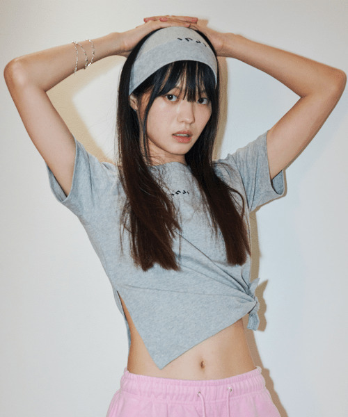 INJIACTIVE(インジアクティブ)の「タイサイドTグレー(Tシャツ/カットソー・レディース・その他・ONE SIZE)」の4枚目の写真