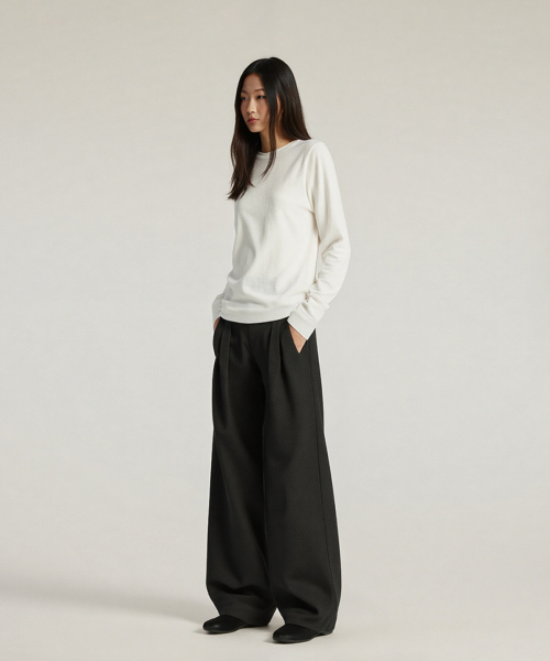 BUTTON SEOUL（ボタンソウル）の「[ウィメンズ] ソフトタッチベーシックロングスリーブTシャツ (5 COLORS)（Tシャツ/カットソー・レディース・ブラウン/ホワイト/スカイブルー/ブラック/ライトグレー・MEDIUM/SMALL/LARGE）」の8枚目の写真